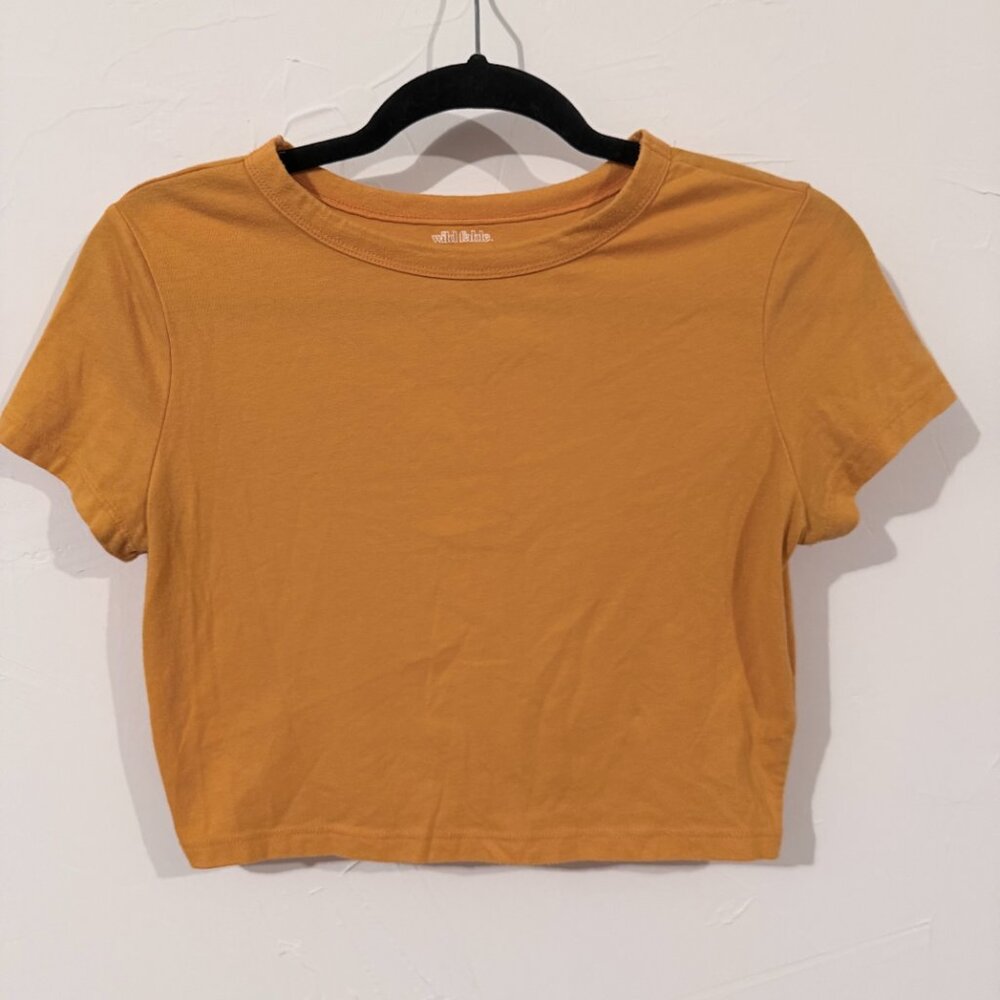 Wild Fable Mustard Yellow Crop T-Shirt Size M Women’s Short Sleeve Cotton Blend